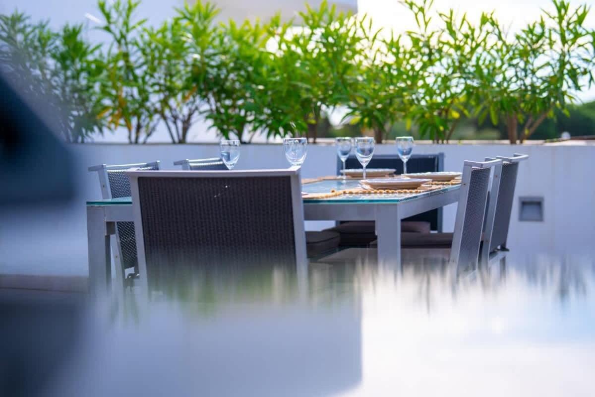 Apartamento Seaside Elegance With Sea View Marbella Exterior foto