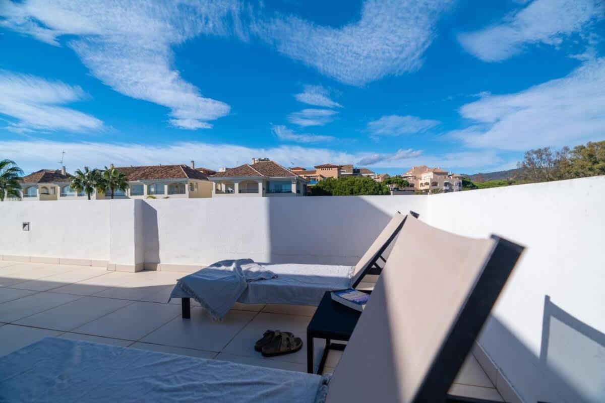 Apartamento Seaside Elegance With Sea View Marbella Exterior foto