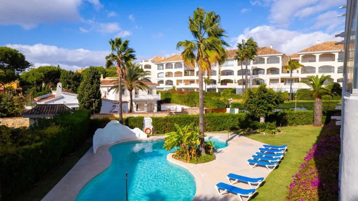 Apartamento Seaside Elegance With Sea View Marbella Exterior foto