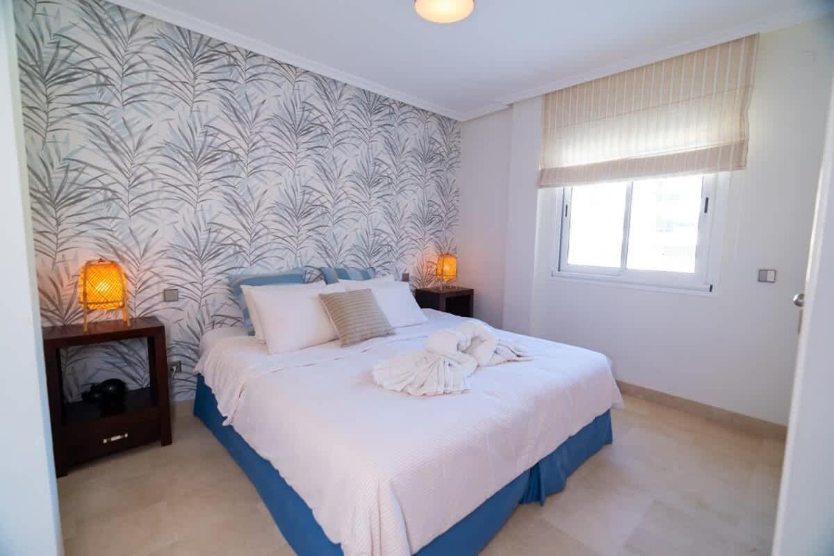 Apartamento Seaside Elegance With Sea View Marbella Exterior foto