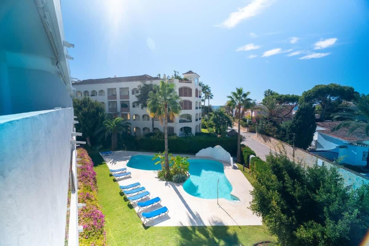 Apartamento Seaside Elegance With Sea View Marbella Exterior foto