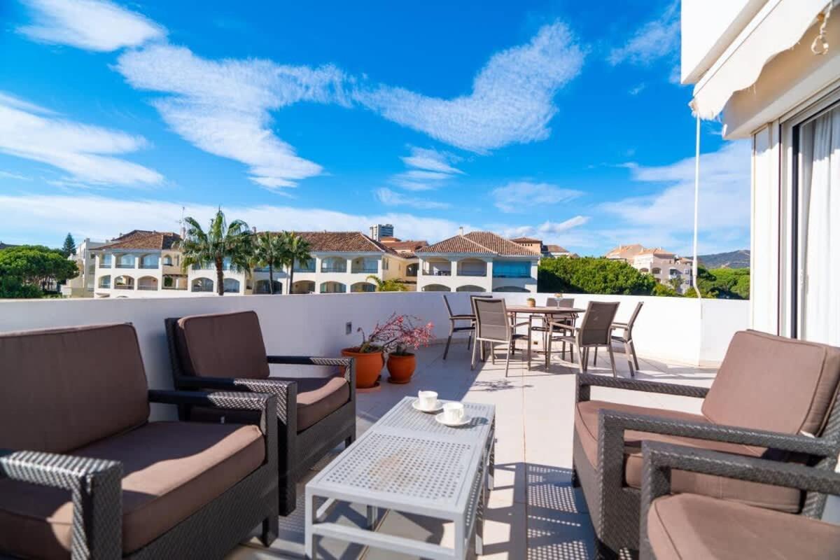 Apartamento Seaside Elegance With Sea View Marbella Exterior foto
