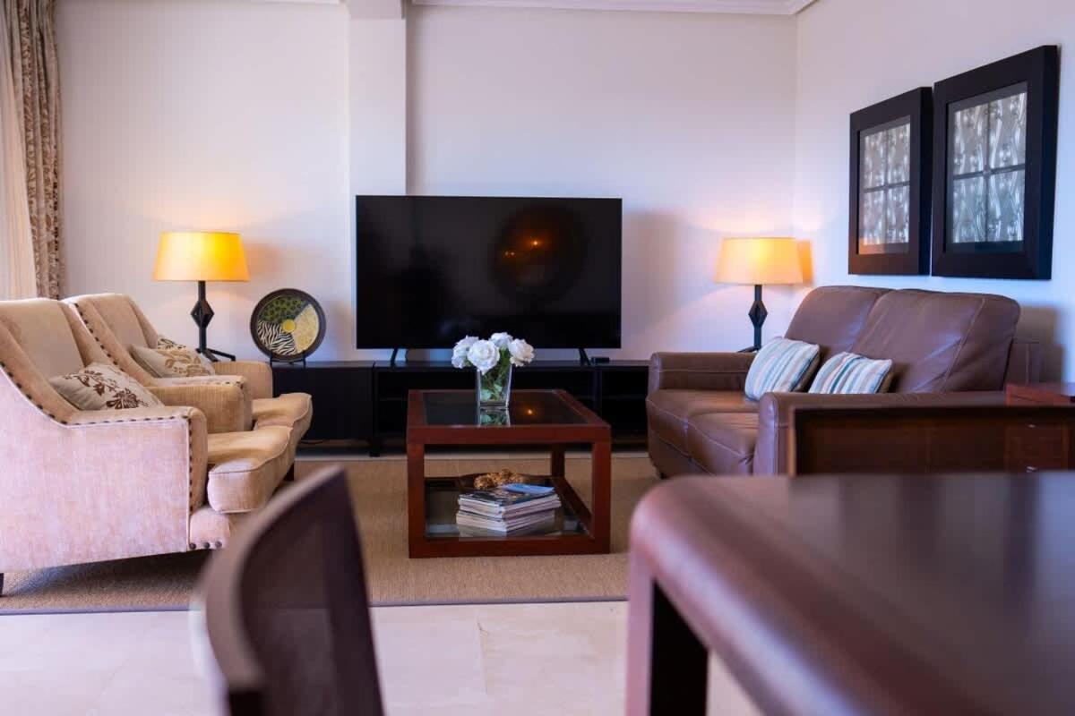 Apartamento Seaside Elegance With Sea View Marbella Exterior foto