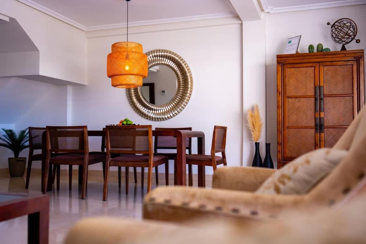 Apartamento Seaside Elegance With Sea View Marbella Exterior foto